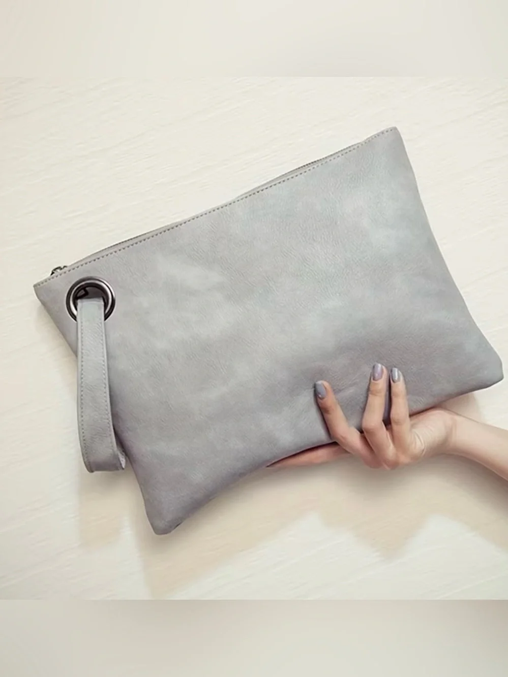 NWT VICI  Jullian Elephant Colored Wristlet Clutch